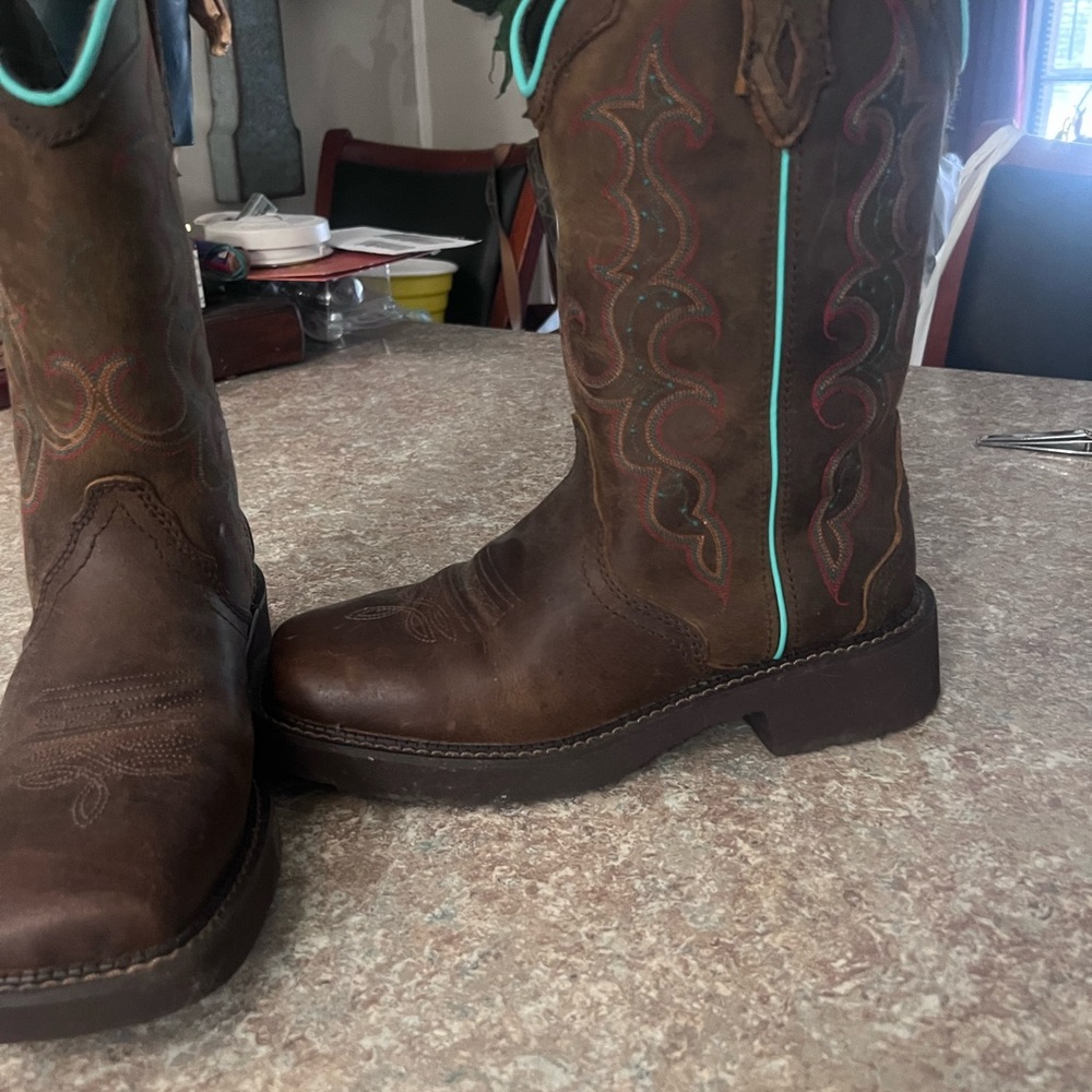 Justin Boots Brown and Teal Heeled Boots